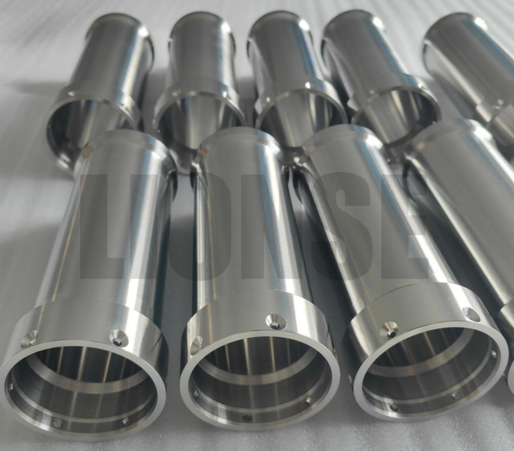 Prečo je titán ideálnym materiálom pre lodné inžinierstvo?