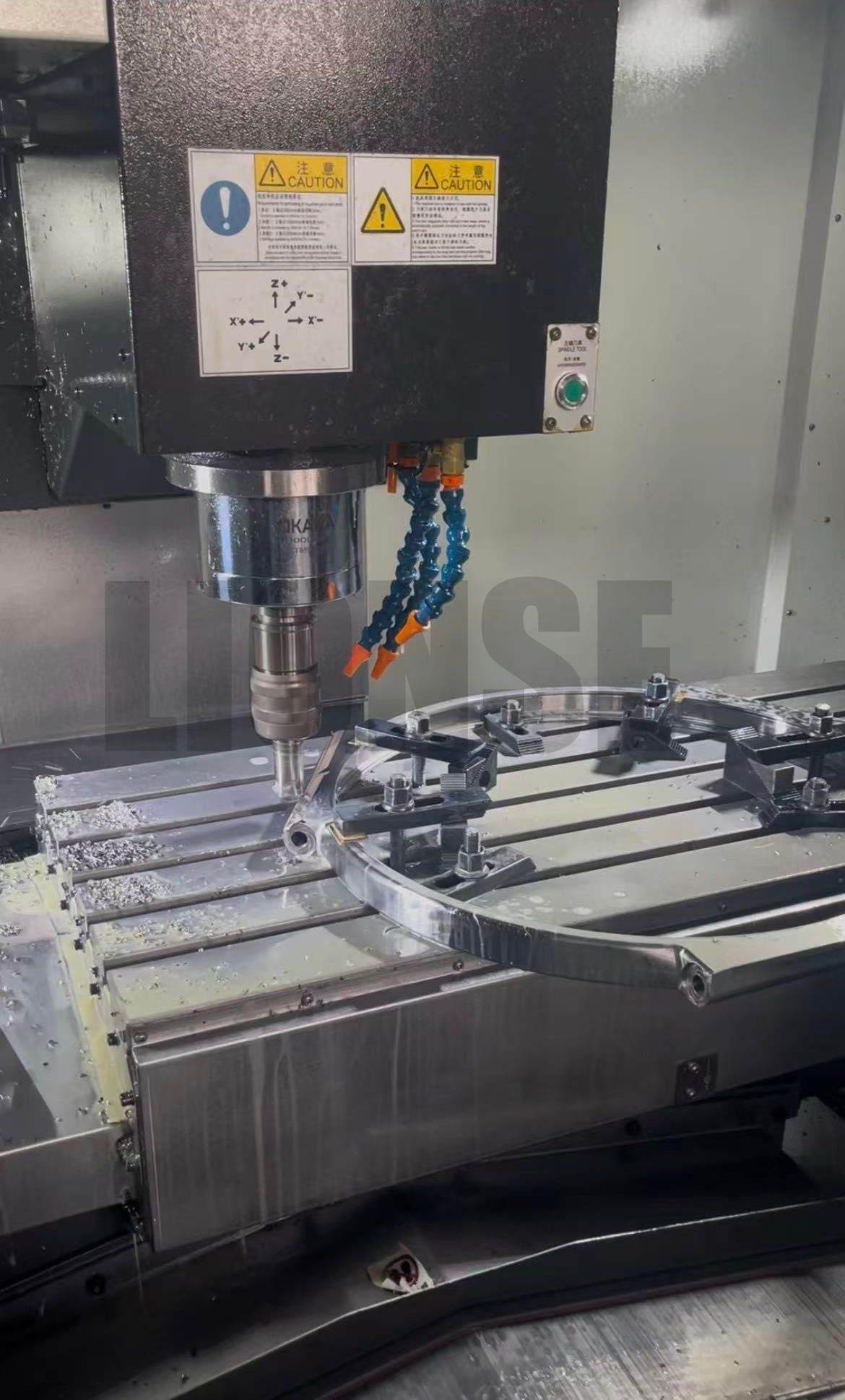 Uvoľnené staré poistné krúžky? Môže to vyriešiť viacdrážkové synchronizačné umiestnenie + vlastné výstupky?