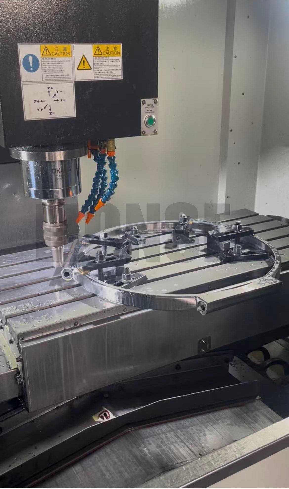 Vlastné výstupky z nehrdzavejúcej ocele s viacerými drážkami s veľkým otvorom